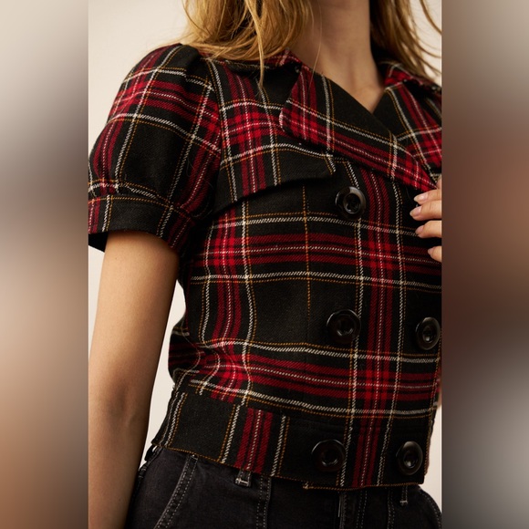 plaid button-up top. - Picture 2 of 3